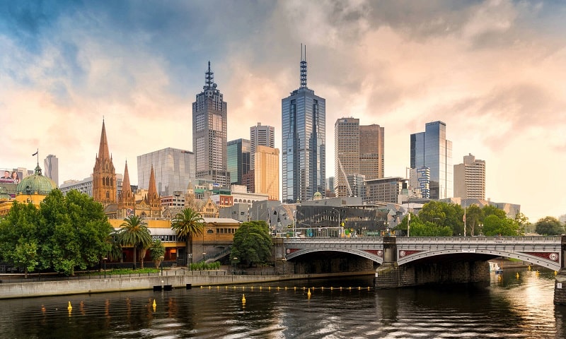 Melbourne.-min