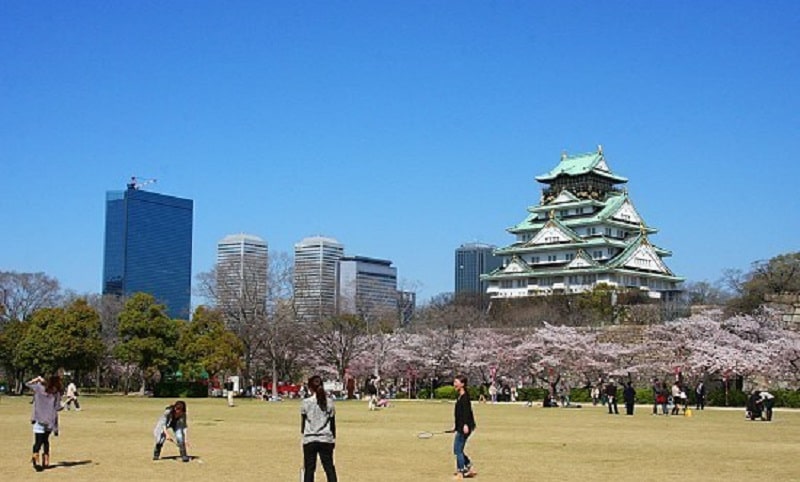 – Tham quan Lâu đài Osaka-min