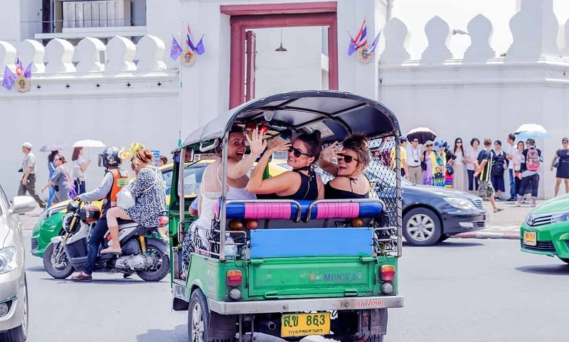 tuk-tuk- Bangkok-min